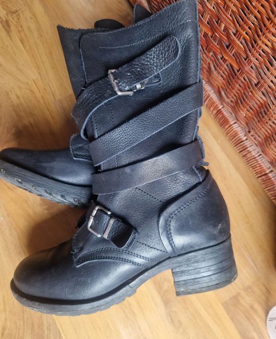 Зимни ботуши от ест.кожа