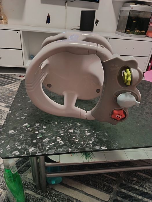 vand masuta pentru bebe