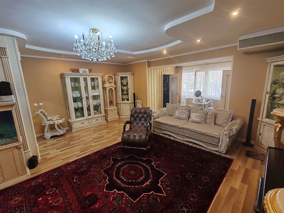 4/2/5 Дархан Спецплан 120кв. Евроремонт мебель техника. Парковка. Своя