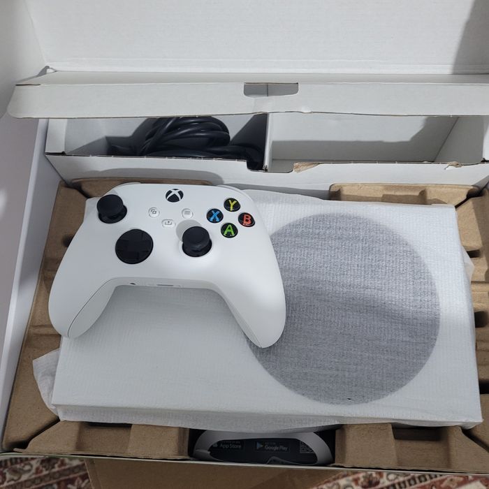 Vând Joc Xbox1 ssd512