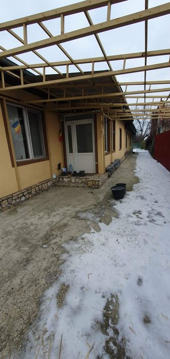 Vând casă în Bărcănești
