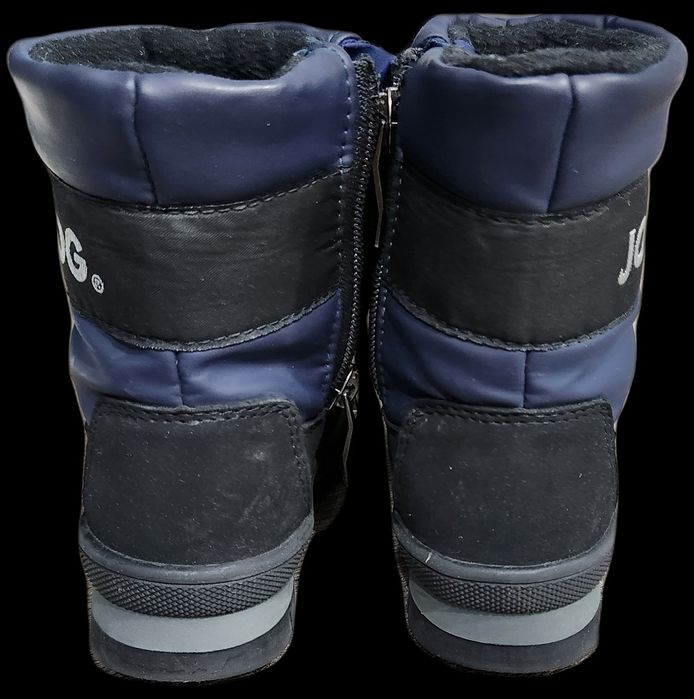 Продам детские сапожки Jogger