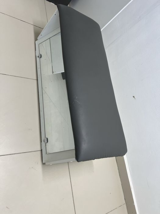 Пуфик банкетка с зеркалом