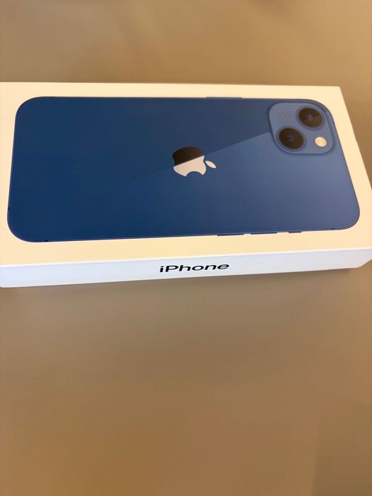 Vând IPhone 13 128 GB