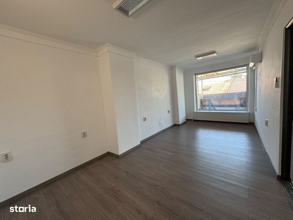 Spatiu pentru birouri 200 mp utili 4 locuri de parcare, Gheorgheni