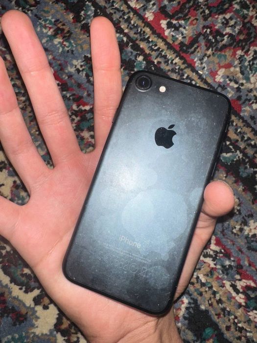 iPhone se2016 64 gb iPhone 7 32gb