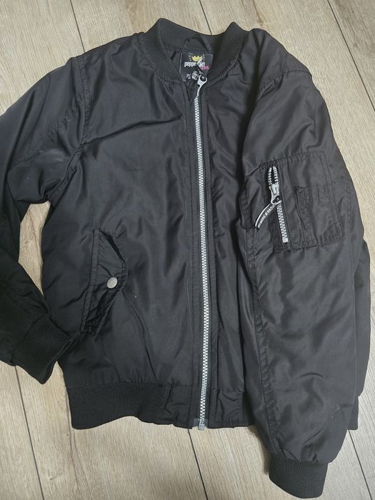 Продам куртку на мальчика