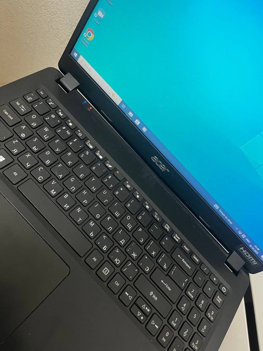 Acer Extensa 215-52 / Intel Core i3 / 4 ГБ ОЗУ / Windows 10 Pro