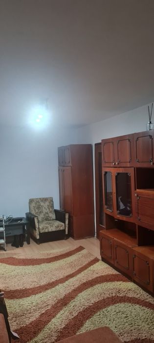 Proprietar,  închiriez apartament cu 2camere