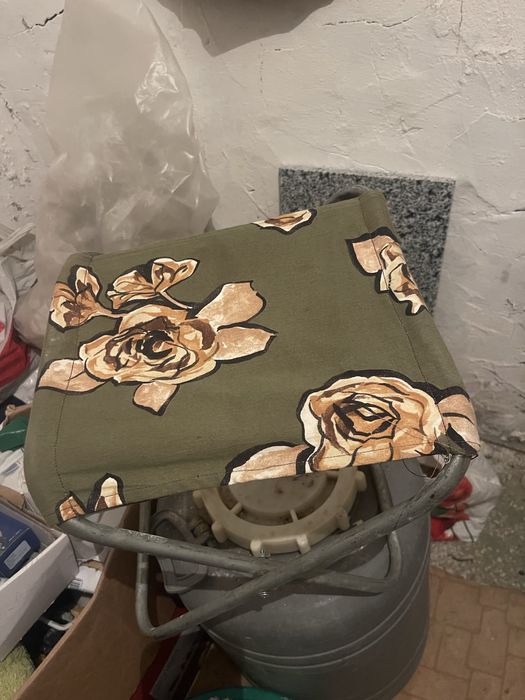 Vind scaune pliante si masa pentru pescuit