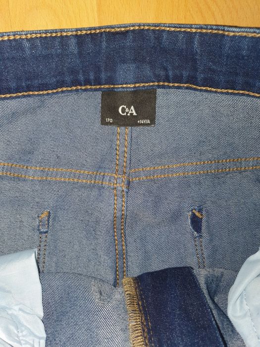 Pantaloni blug mar 170 14 ani noi fără eticheta