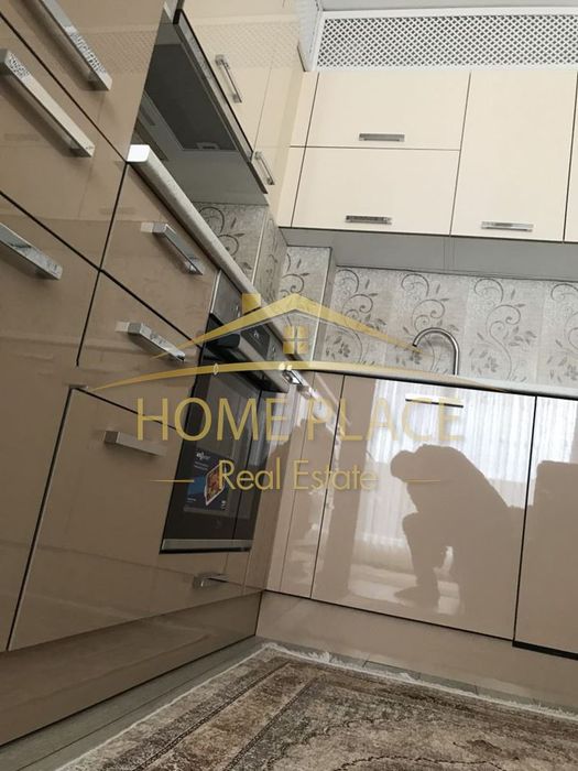 Продава се Двустаен апартамент в Варна, Възраждане 1 - 70 кв.м за 2215 €/кв.м - Снимка #4