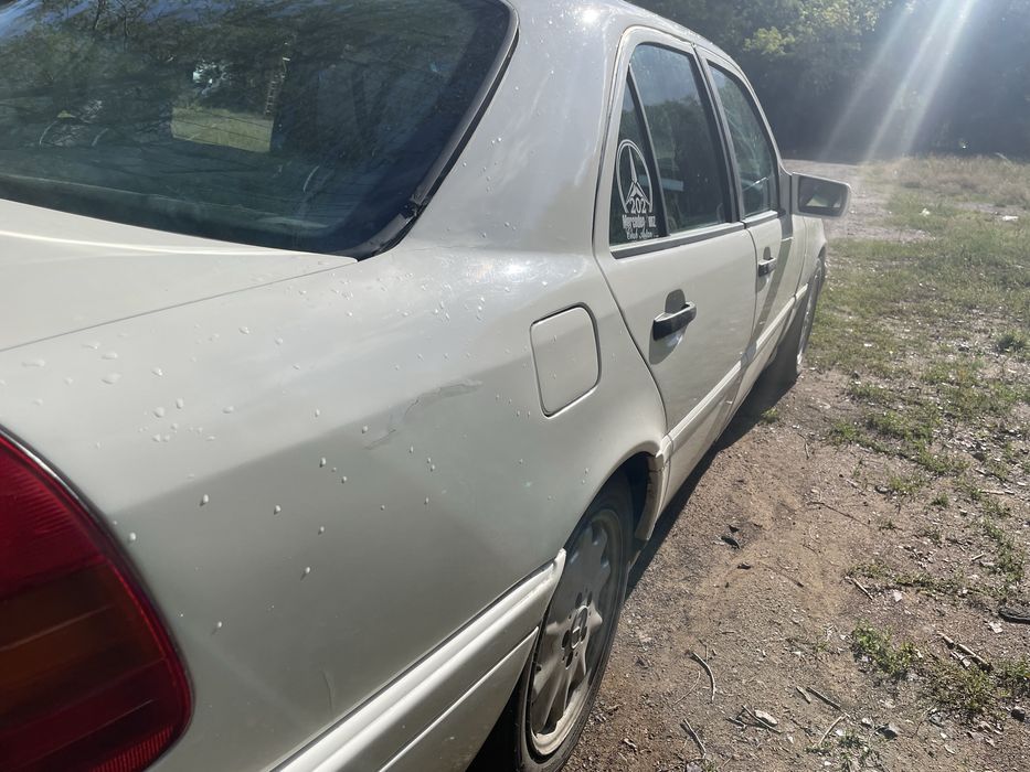 Продам Mersedes C180 w202