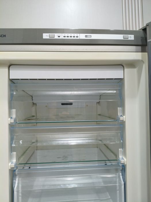 Продам морозильник