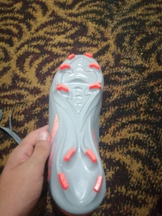 Butsi (Бутси) holat yangi