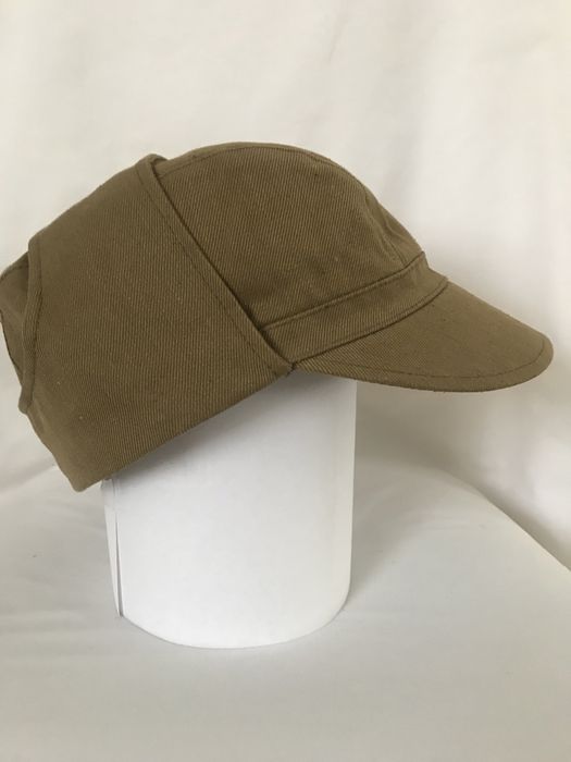 Кепка  песочного цвета