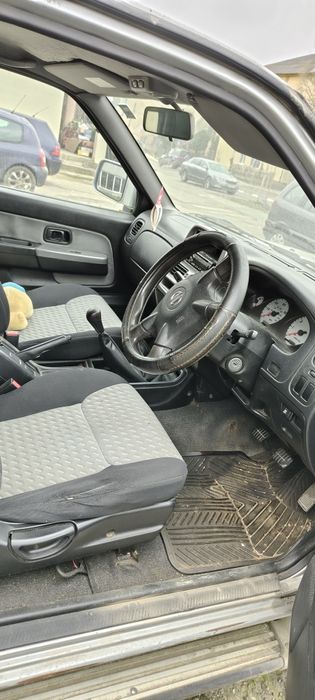 Nissan Navara D22