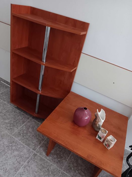 Изгодно!Масичк + Етажерка и подаръци