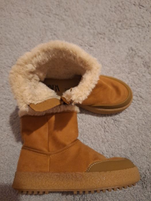 Cizme tip Ugg Zara mărimea 31