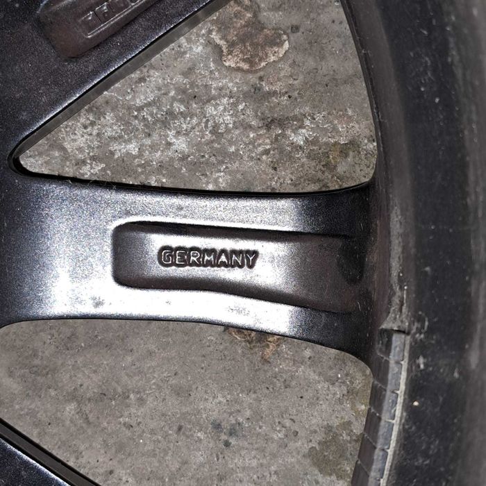 Jante R17 OXXO aliaj echipate cu cauciucuri de iarna 225\65\17 Hankook