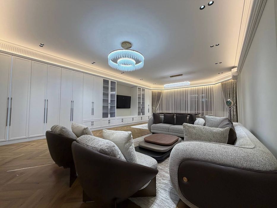 Продается 4х ком квартира в новостройке, ор-р: Ц-2 Basri Baba, 200м²