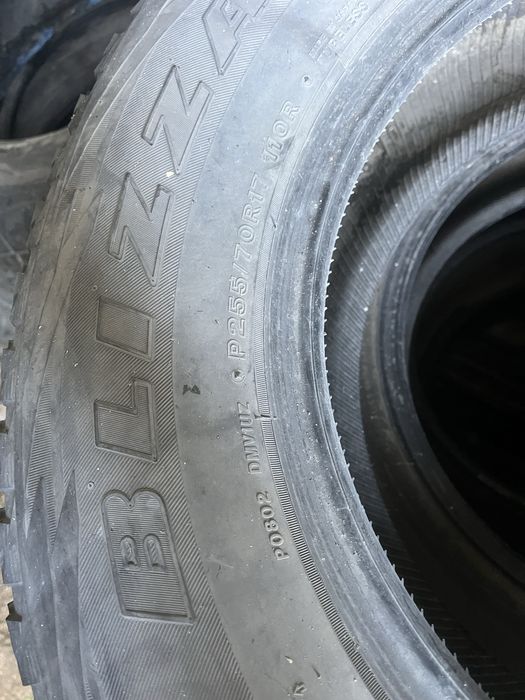 Bridgestone Blizzak DM-V1 265/65 R17