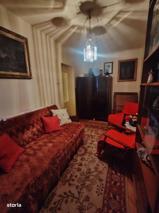 4 camere spatioase, 85 mp, 2 bai – mobilat, zona Spitalul Sf. Ioan
