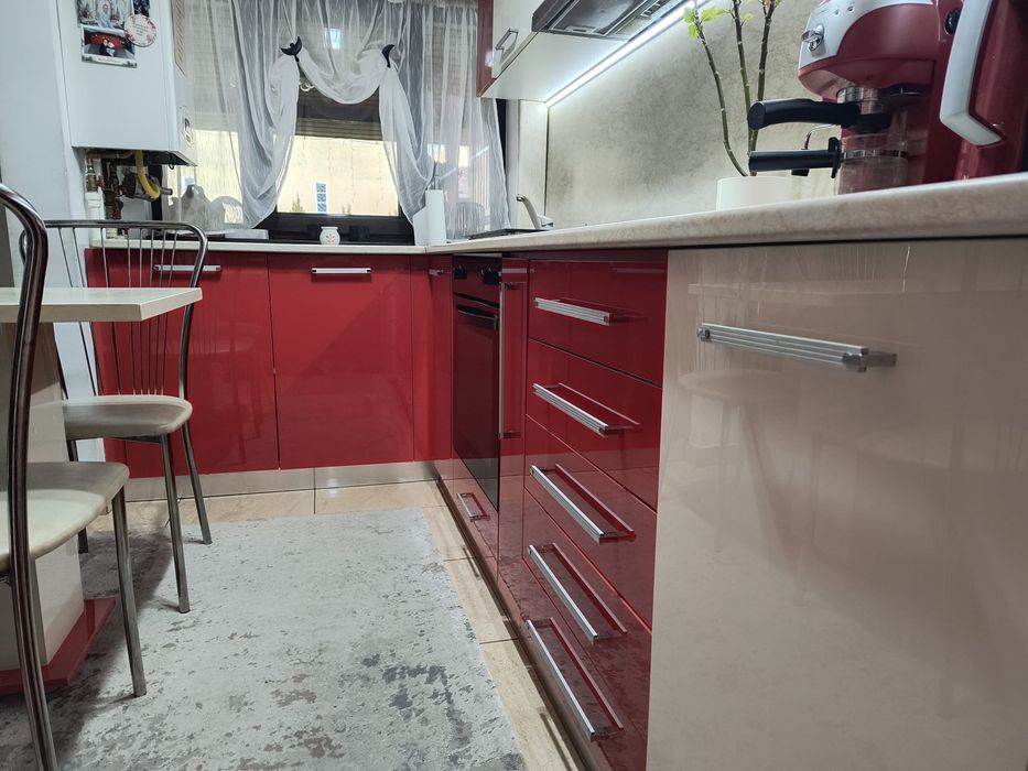 Vand mobila de bucatarie