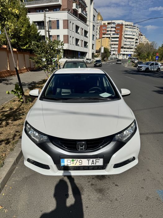 Honda Civic 1.8 i-VTEC 141 CP AUTOMATĂ – GPL STAG/Tomasetto – Piele – 2013
