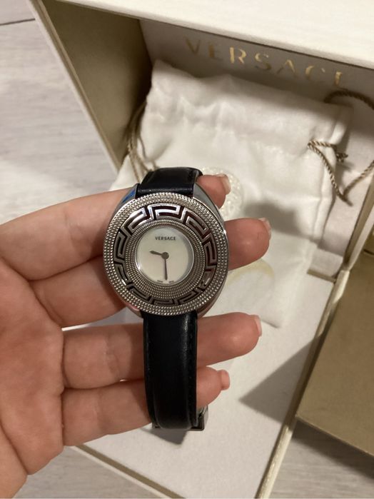 Оригинален часовник versace