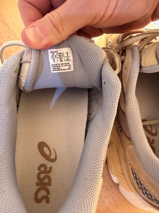 Adidasi Asics, marimea 42.5, 27 cm