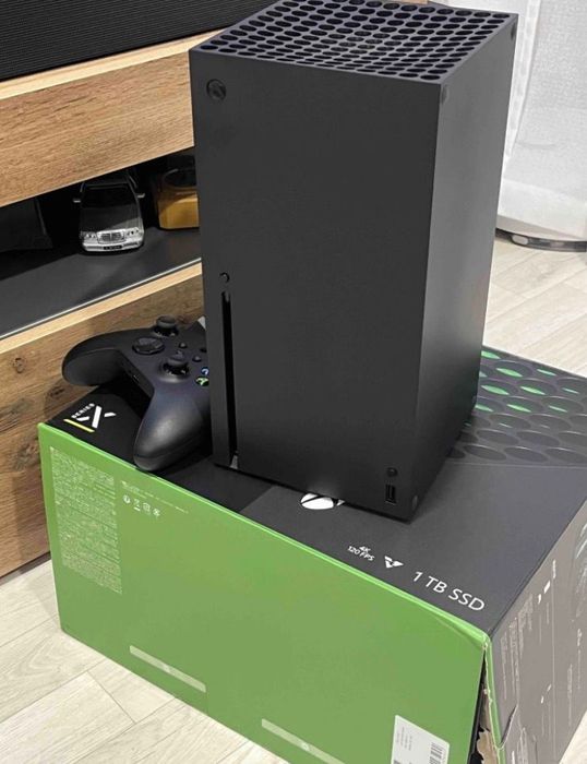 Продам хбокс сериес х 1 тб