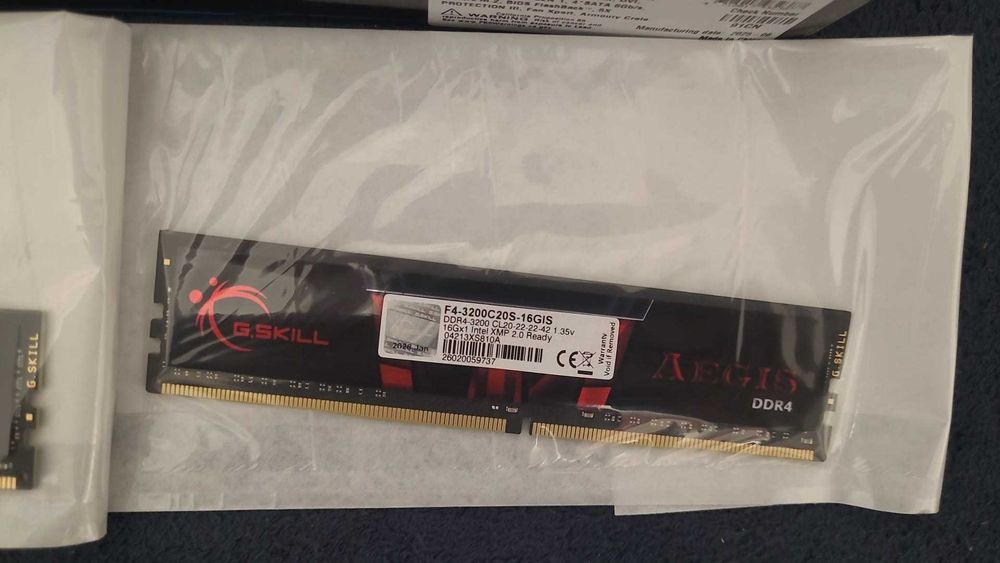 Kit AMD Ryzen 5 5600g up 4.4 GHz + asus b450 +16 gb ram