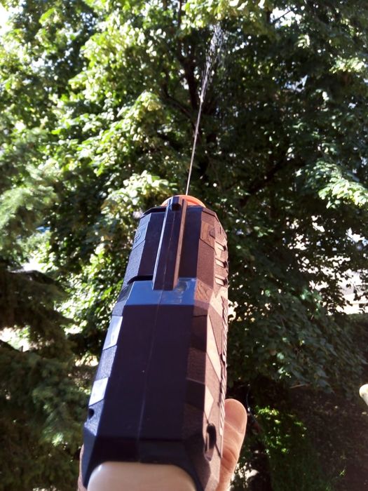 Pistol de apă cu baterie