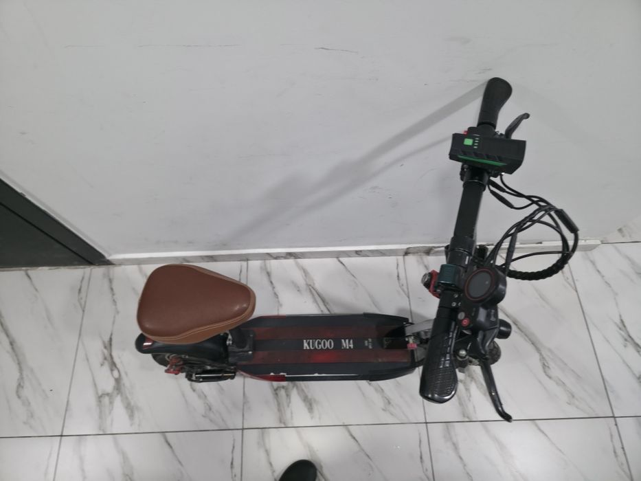 Электросамокат Kugoo M4