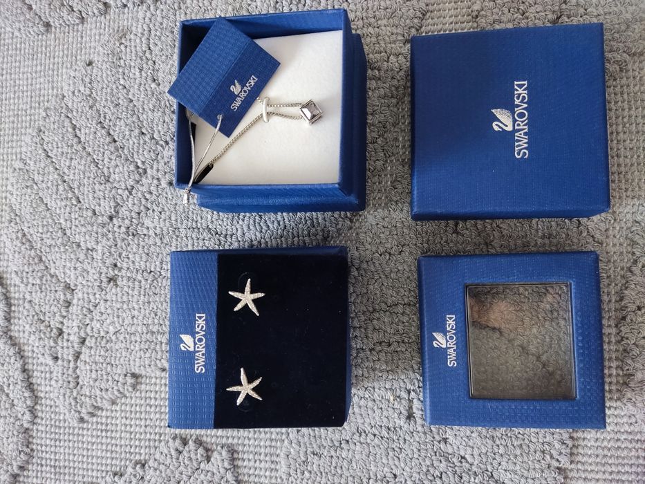 Cercei Swarovski NOU