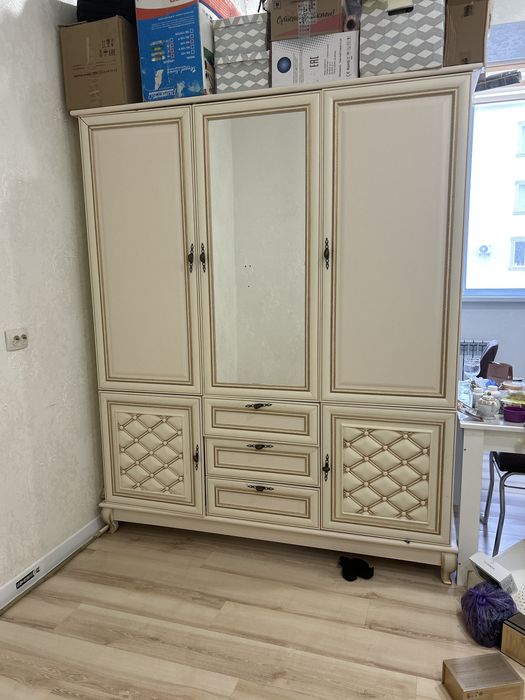 Шкаф в отличном состояний