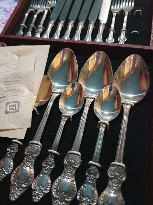 Автентични Посребрени  прибори за хранене МНЦ.