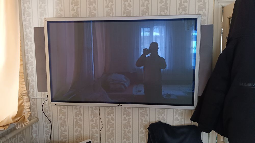 Продам плазму Fujitsu