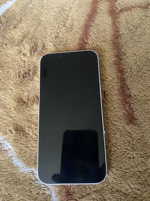 Айфон 13 (128гб). Акум 79