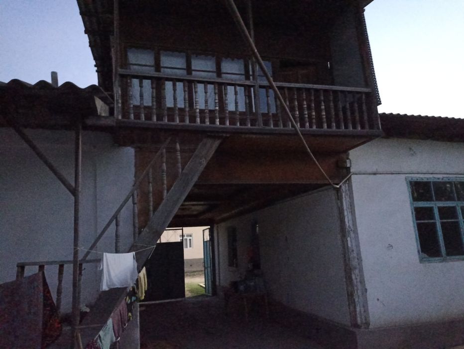 Продается дом 8 соток Уй сотилади!