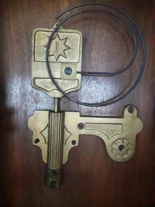 Ceas perete Junhans, sunet grav