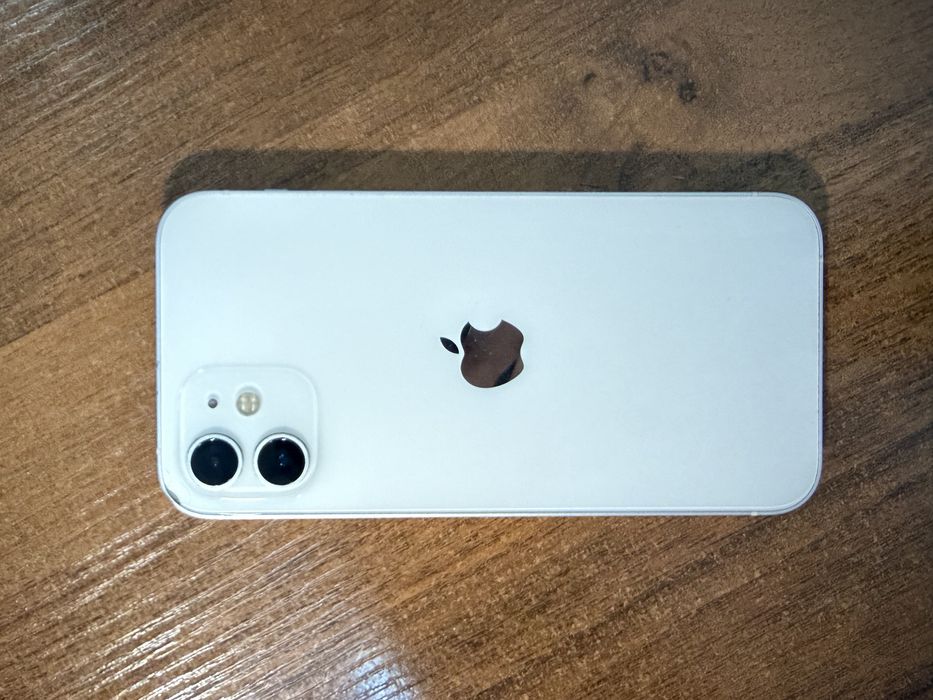 Apple 12 белый цвет