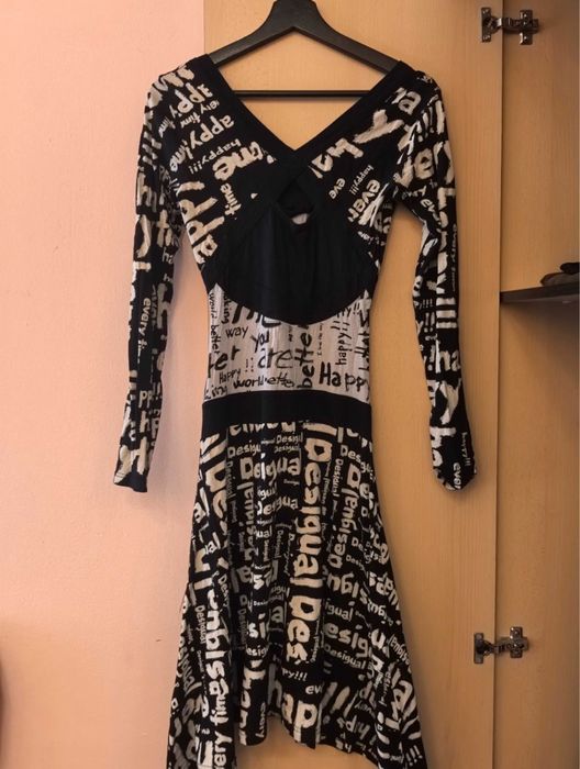 Нова рокля DESIGUAL