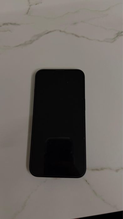 Продам айфон 13 в отличном состоянии