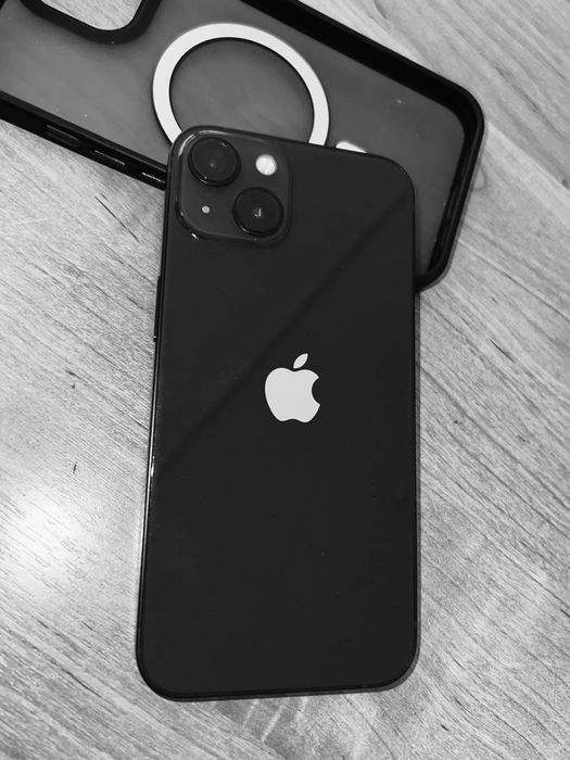 Срочно Продается iphone 13 идеал