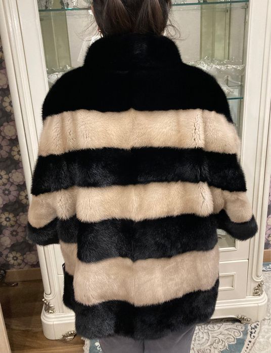 Продается шуба , женская