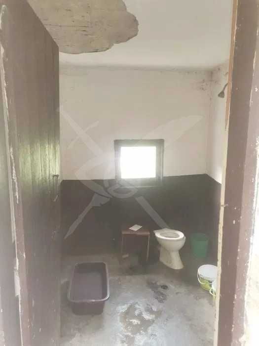 Продава се Къща в Чепеларе - 600 кв.м за 84 €/кв.м - Снимка #2