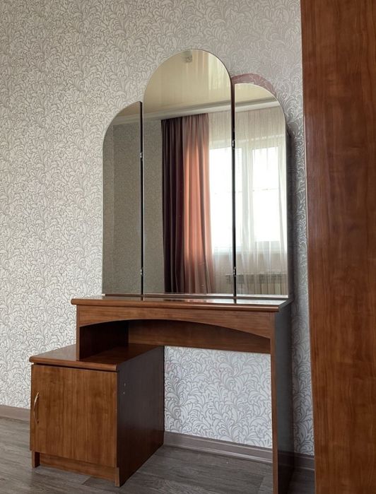 Необычная спальная мебель.