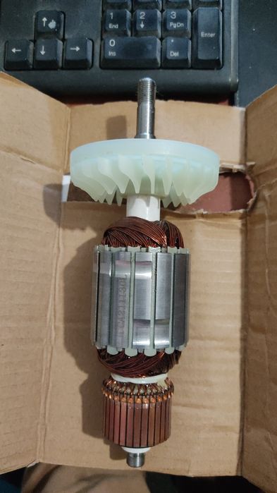 Ротор за Хитачи различни модели, озночената цена е за DH24